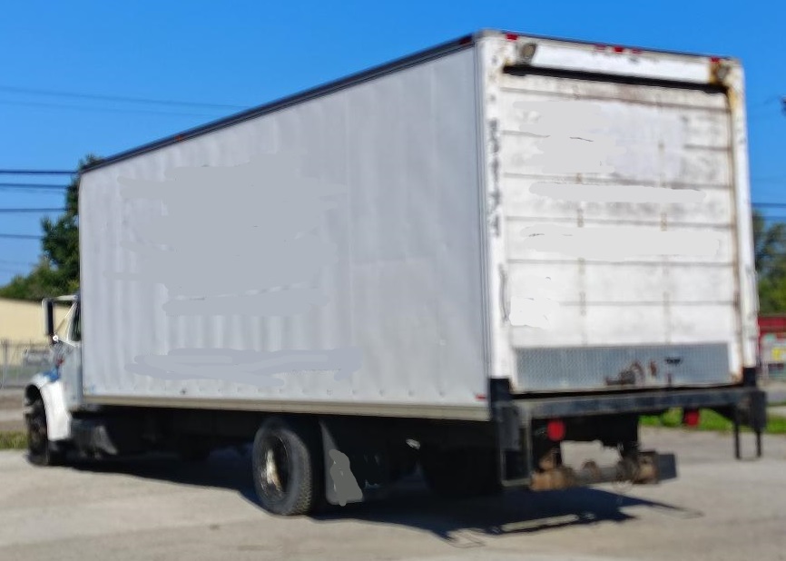 1999 INTERNATIONAL 4700 Low Profile T444E - Image 3